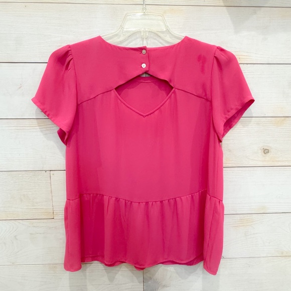 Loft hot pink cutout back ruffle/ flounce top ❤️ - Picture 3 of 6